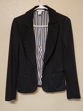 Black Women's Tailored Blazer with Striped Lining